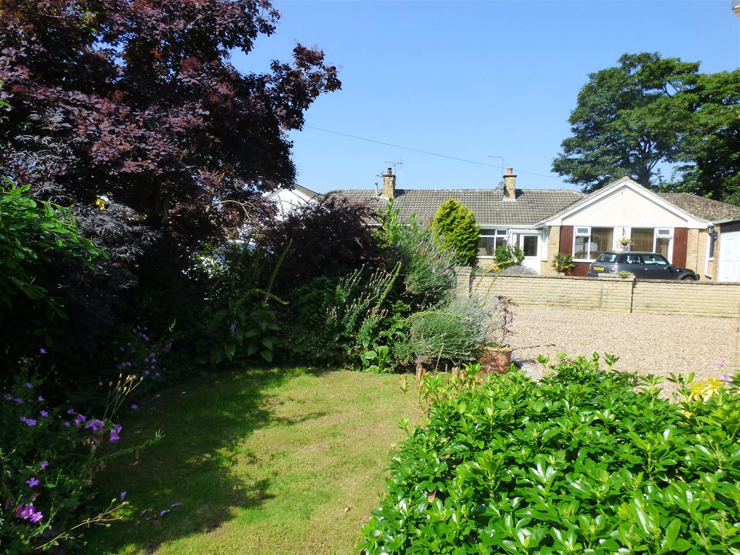 Bungalow Semi Detached Redcliff Drive, North Ferriby